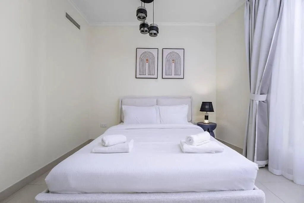 Elegance Above The Skyline Furnished 2-Br With Direct Burj Khalifa Panoramas By Petals Holiday Homes Dubaj 0*,  Egyesült Arab Emírségek