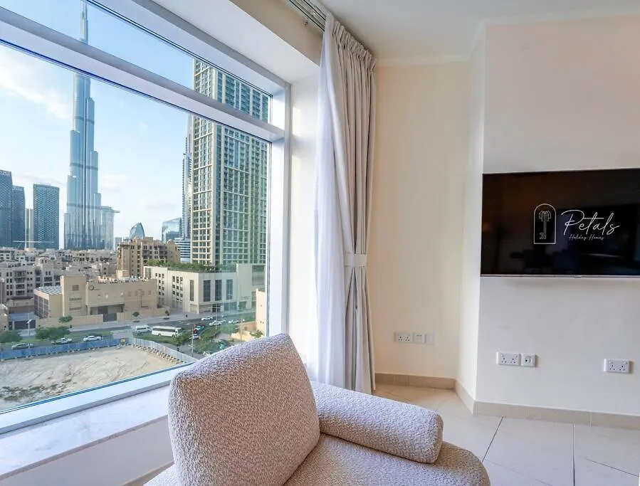 Elegance Above The Skyline Furnished 2-Br With Direct Burj Khalifa Panoramas By Petals Holiday Homes Dubai Apartment