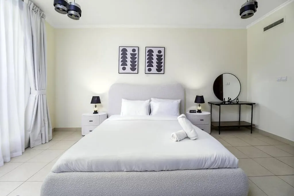 Elegance Above The Skyline Furnished 2-Br With Direct Burj Khalifa Panoramas By Petals Holiday Homes Dubai 0*,